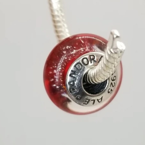 Pandora pair of Snow White signature, Murano glass beads. - Picture 4 of 8